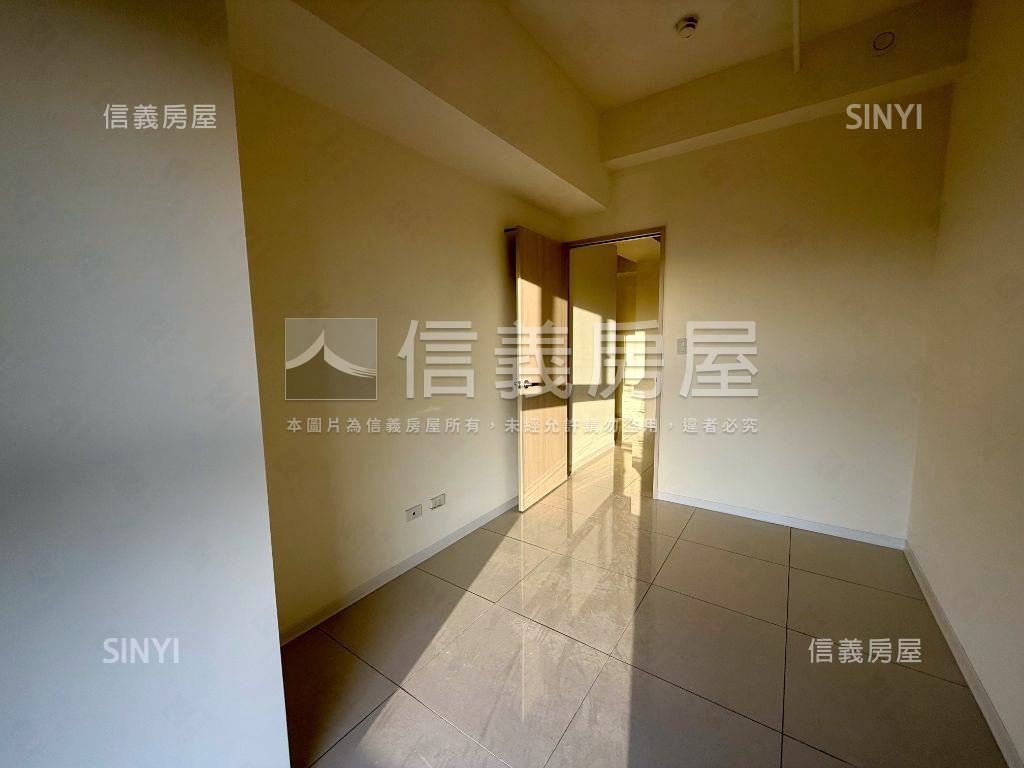 七期朝南非凡視野平車房屋室內格局與周邊環境