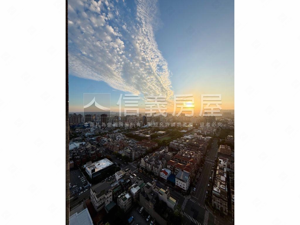 七期朝南非凡視野平車房屋室內格局與周邊環境