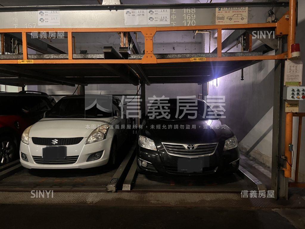 漢神巨蛋四房車位房屋室內格局與周邊環境