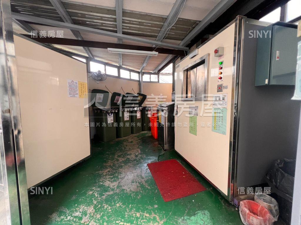 漢神巨蛋四房車位房屋室內格局與周邊環境