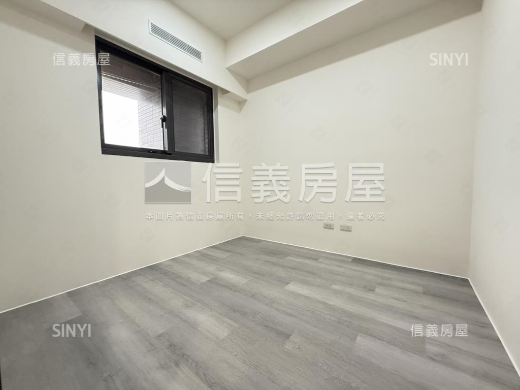 市政御璽全新高樓層美三房房屋室內格局與周邊環境