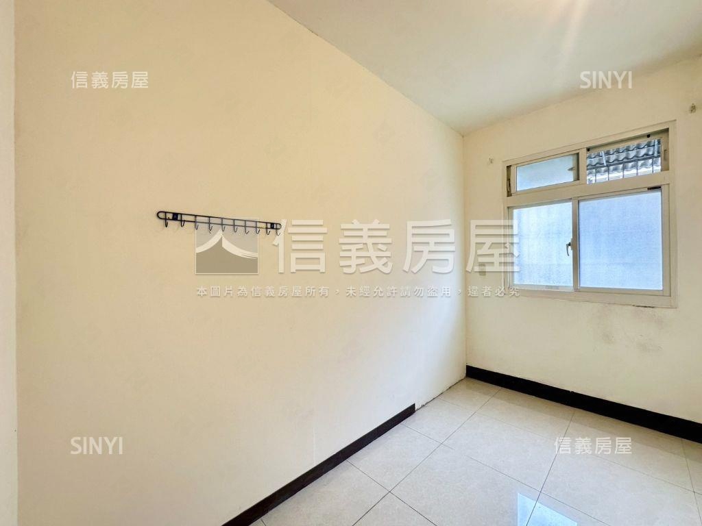 邊間大慶街採光三樓公寓房屋室內格局與周邊環境