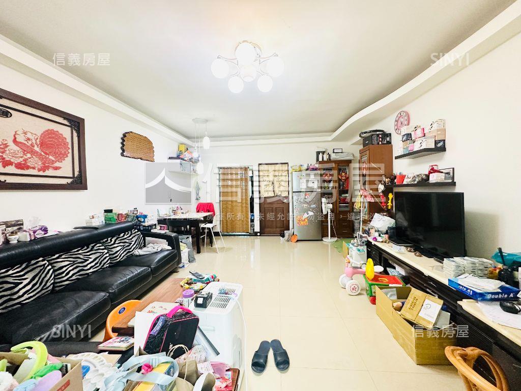 康泰典藏美三房房屋室內格局與周邊環境