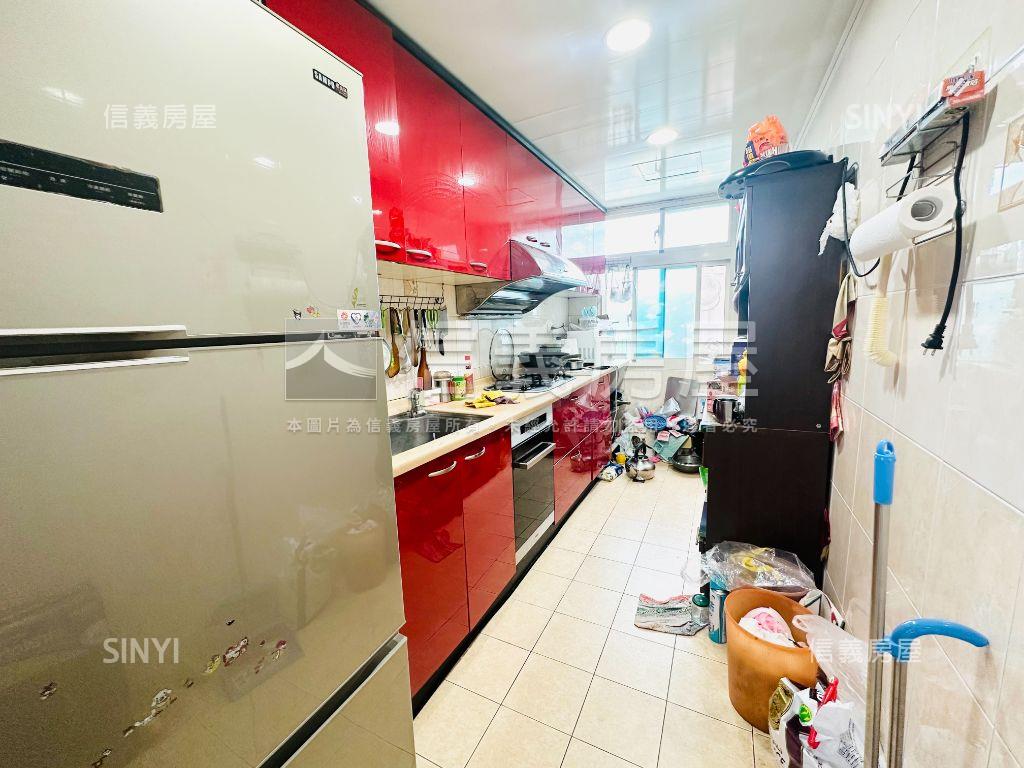 康泰典藏美三房房屋室內格局與周邊環境