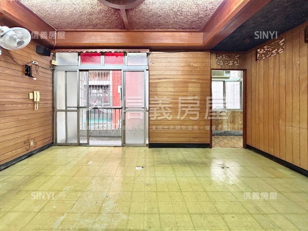 幸福路低總價公寓三樓房屋室內格局與周邊環境