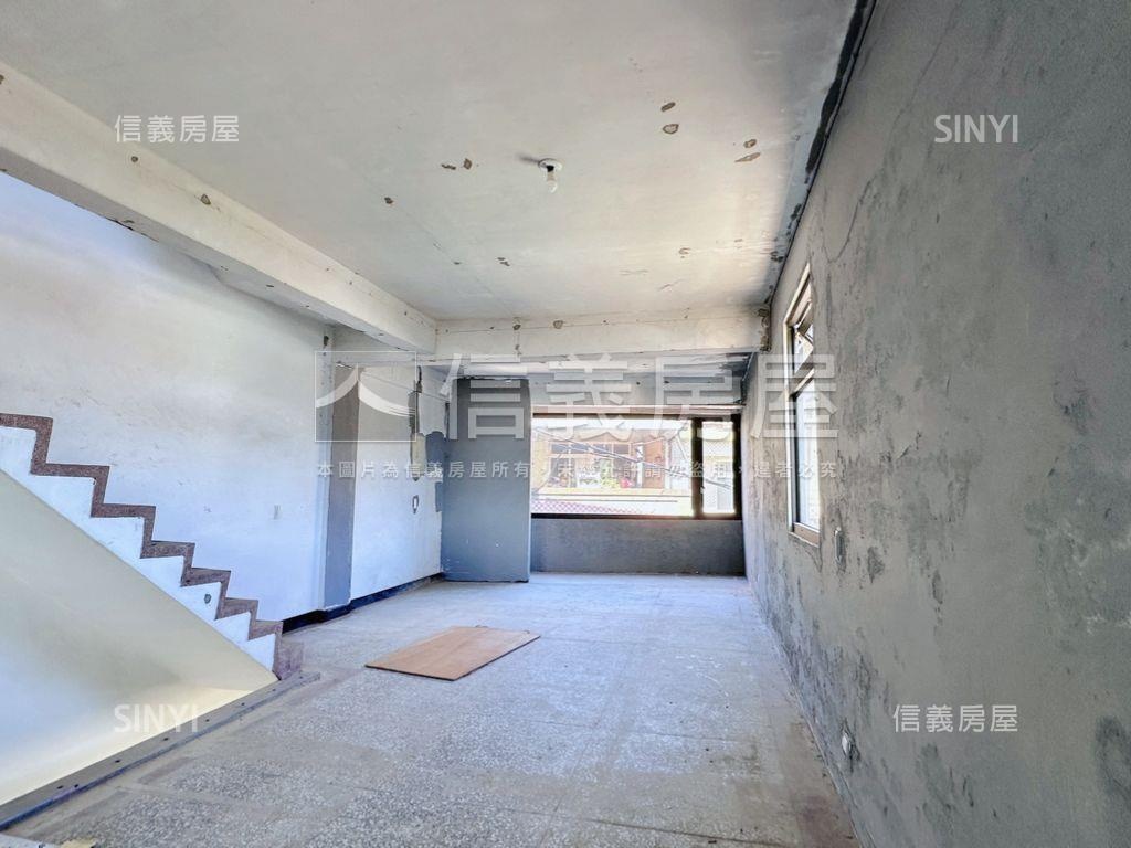 重建街海景山景環景透天宅房屋室內格局與周邊環境