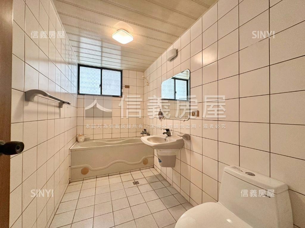 天母。海山靜謐四房車位房屋室內格局與周邊環境