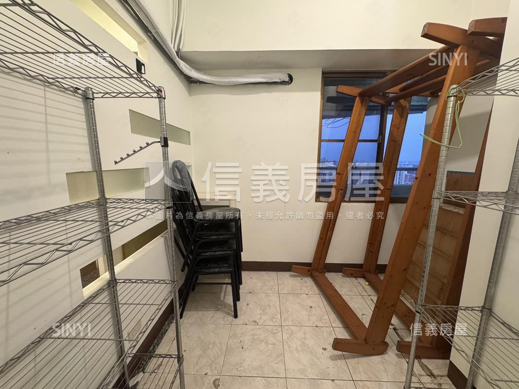 高樓海景．京城雅典房屋室內格局與周邊環境