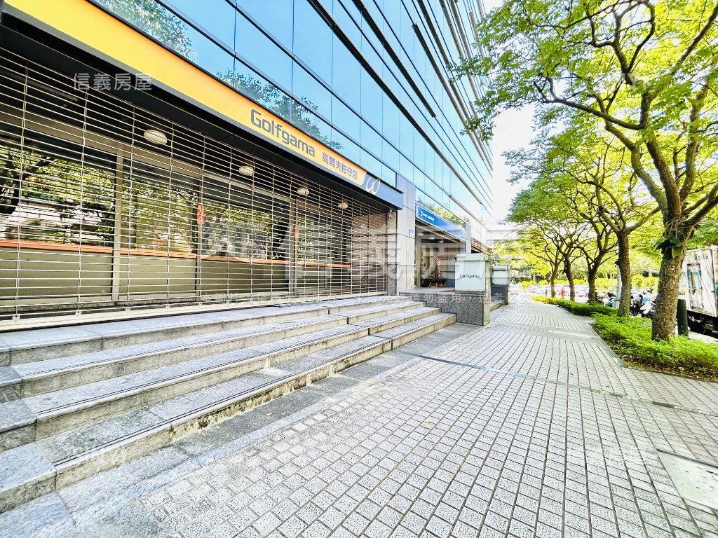 內科日內瓦面寬金店房屋室內格局與周邊環境