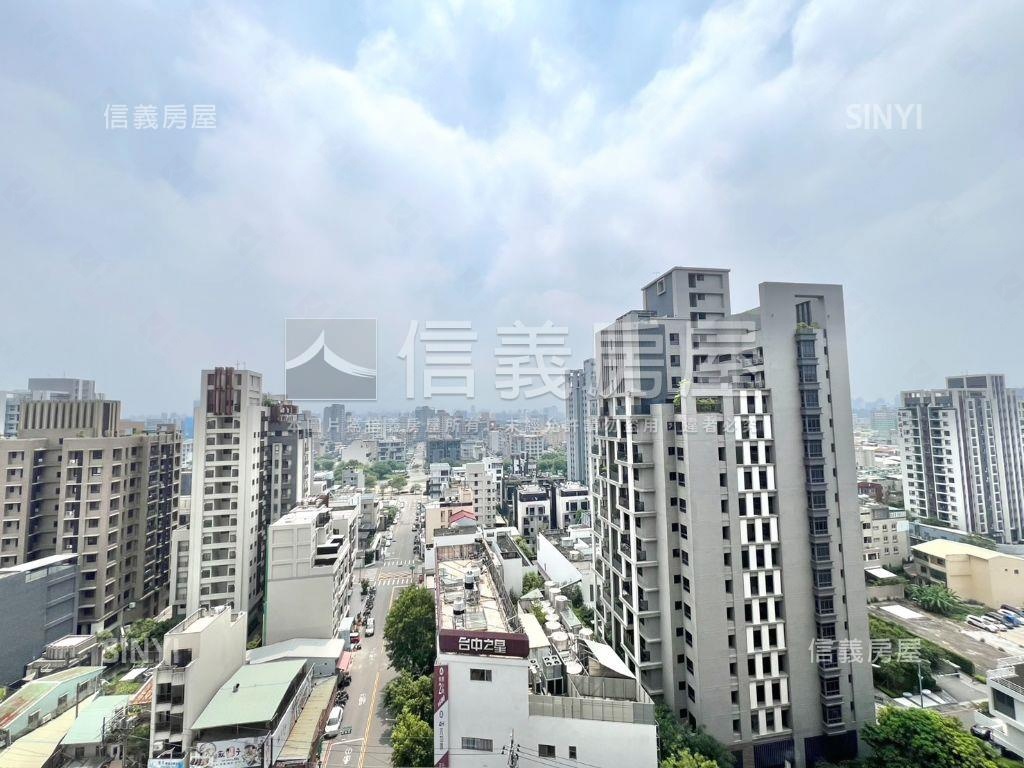 專任惠宇禮仁高樓原木裝潢房屋室內格局與周邊環境