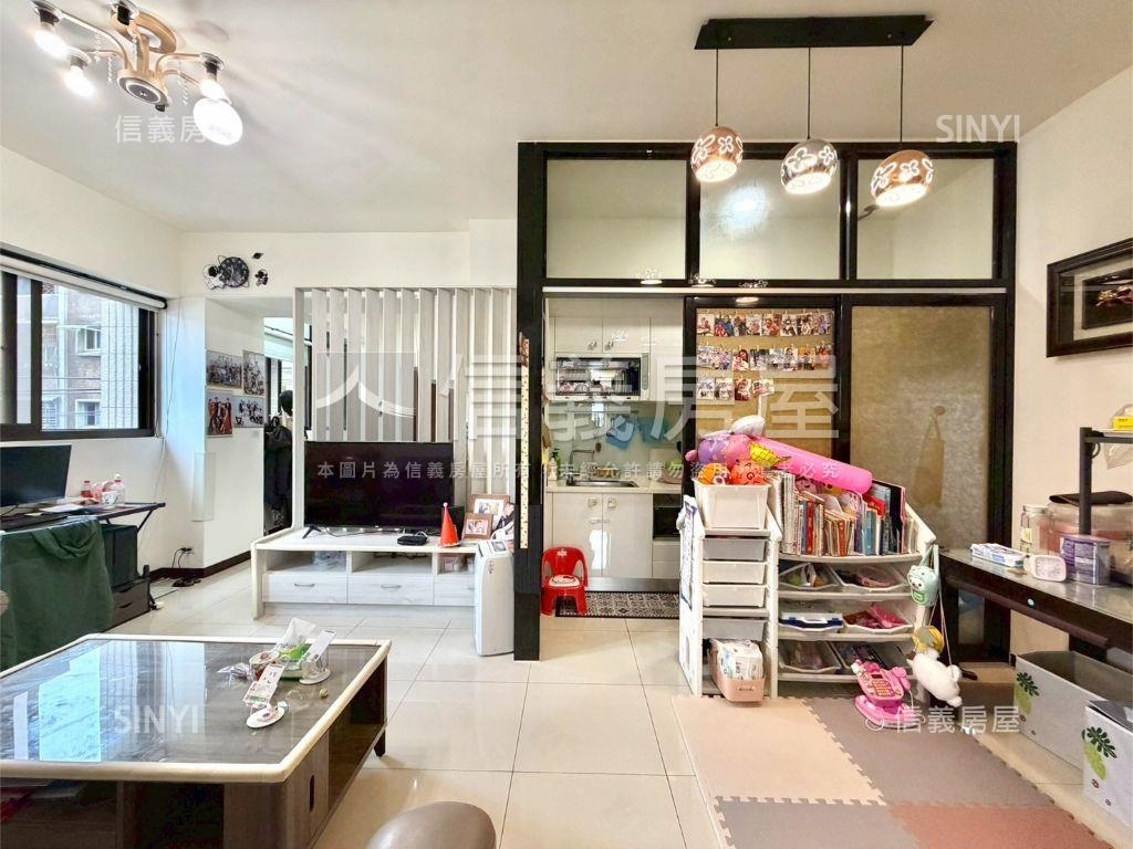 一層一戶三房華廈幸福雅筑房屋室內格局與周邊環境