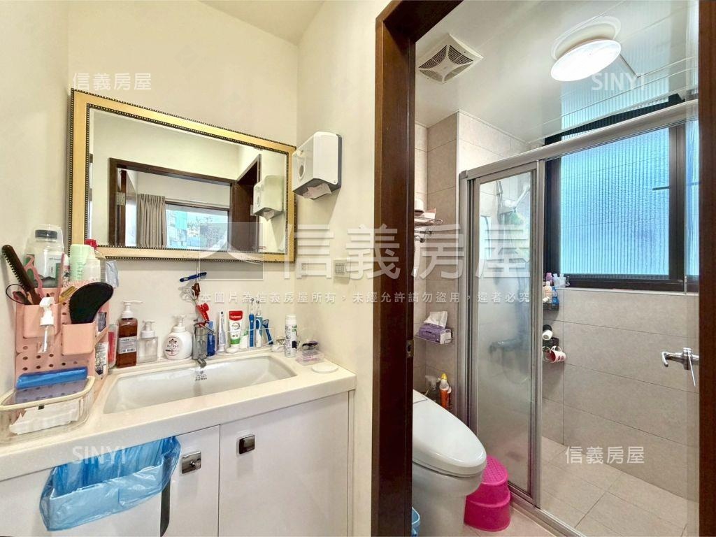 一層一戶三房華廈幸福雅筑房屋室內格局與周邊環境