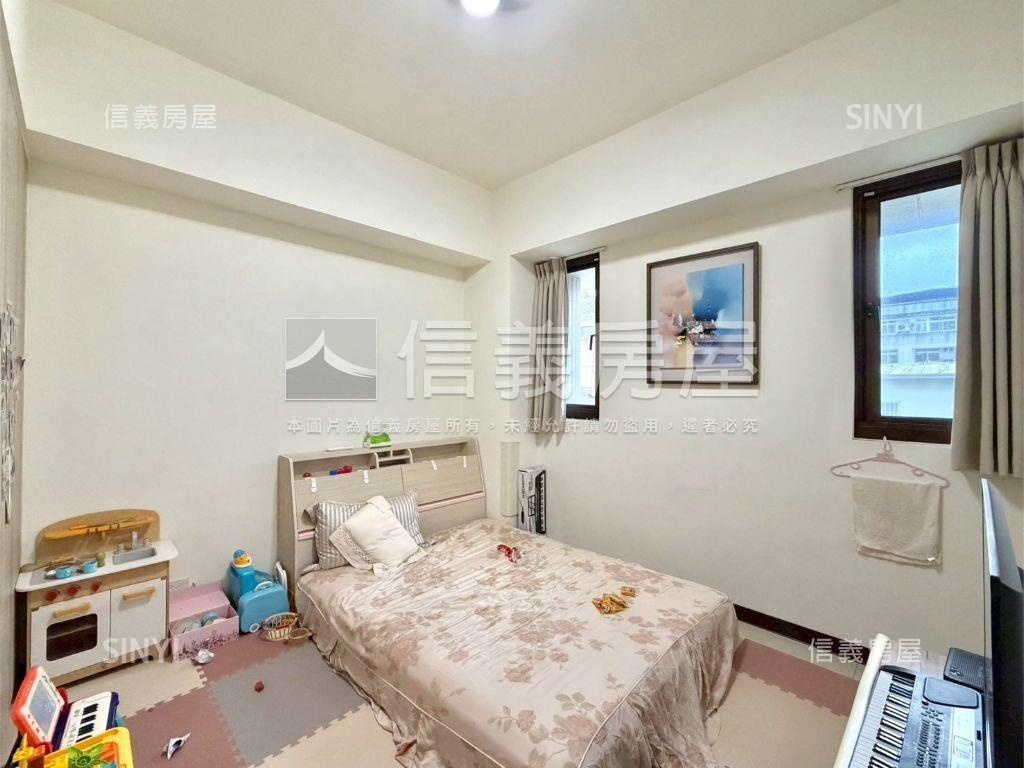 一層一戶三房華廈幸福雅筑房屋室內格局與周邊環境