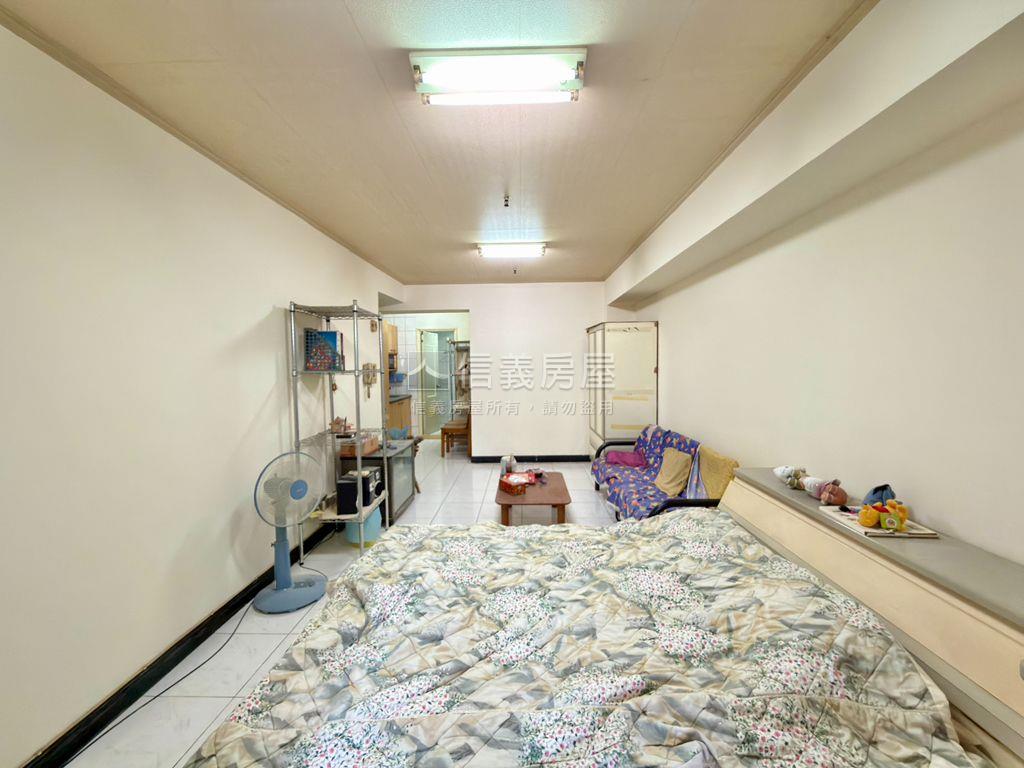 近巨蛋捷運高樓套房房屋室內格局與周邊環境