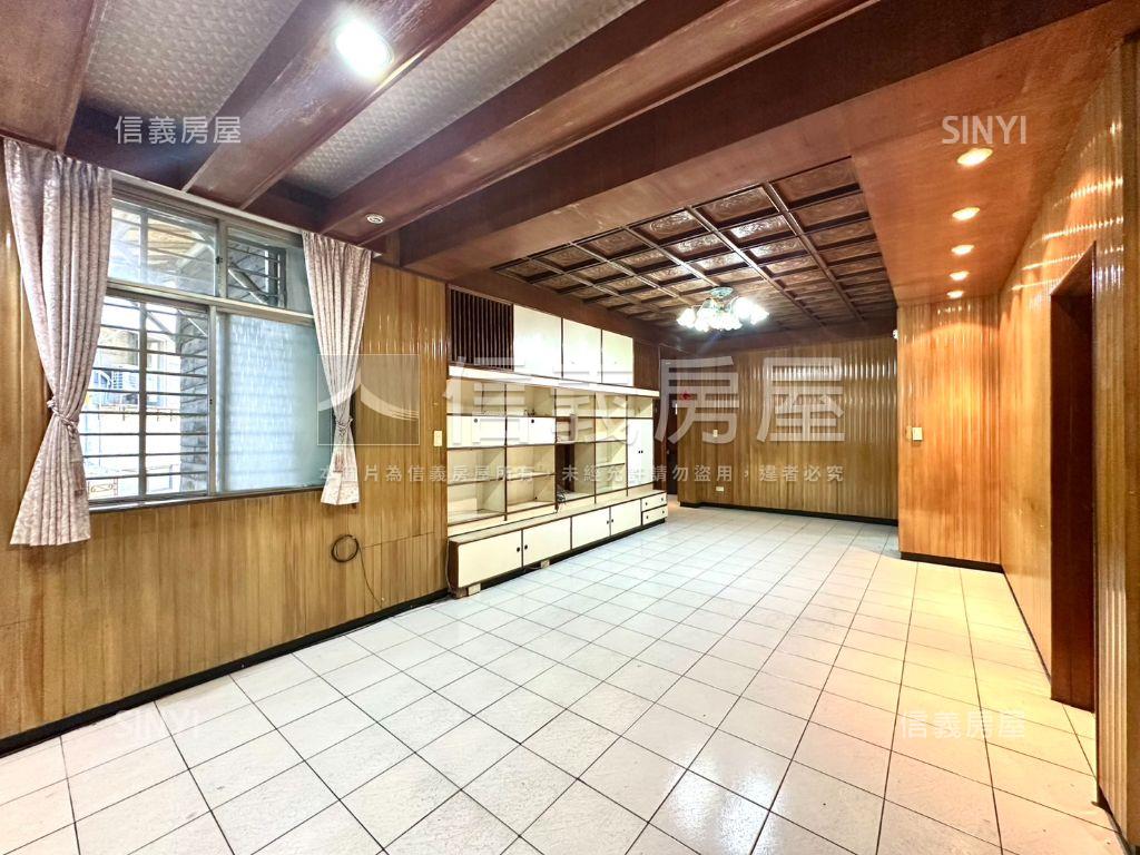 中正國中珍藏３樓靜邸房屋室內格局與周邊環境