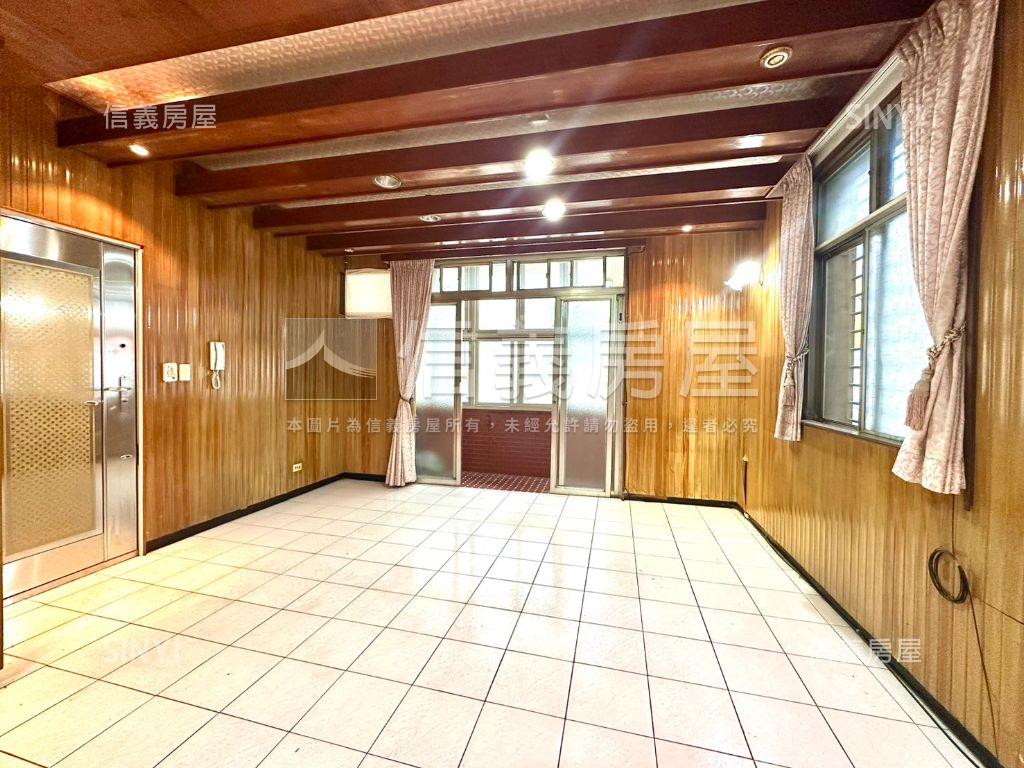 中正國中珍藏３樓靜邸房屋室內格局與周邊環境