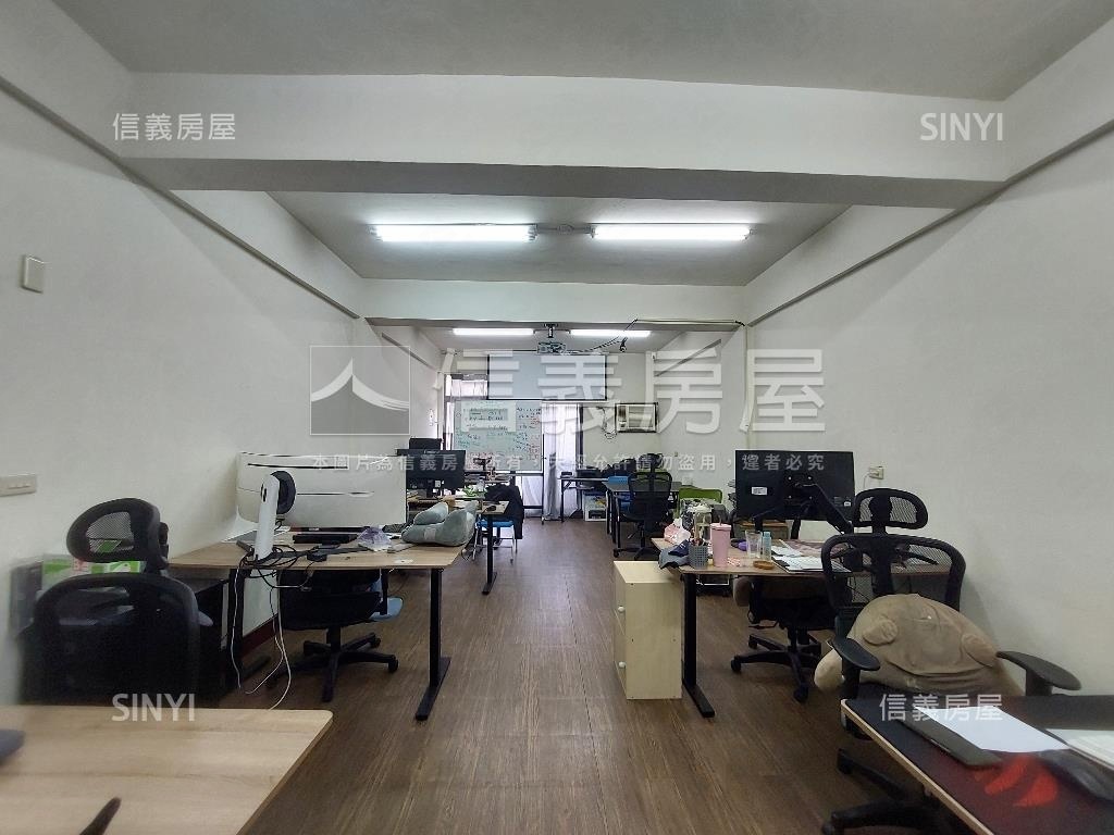 西屯臨約２０米寧夏路透店房屋室內格局與周邊環境