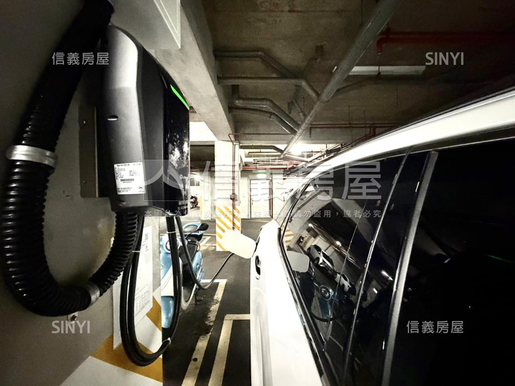 長榮世家大三房平面車位房屋室內格局與周邊環境