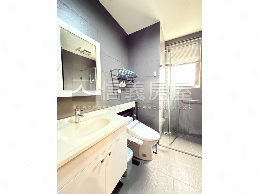 專任雙敦高樓邊間麗弗房屋室內格局與周邊環境