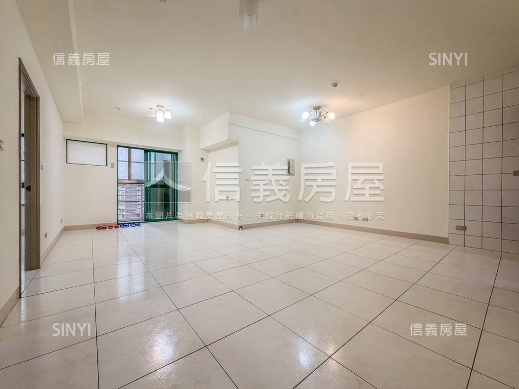 左營高鐵商圈成家三房房屋室內格局與周邊環境