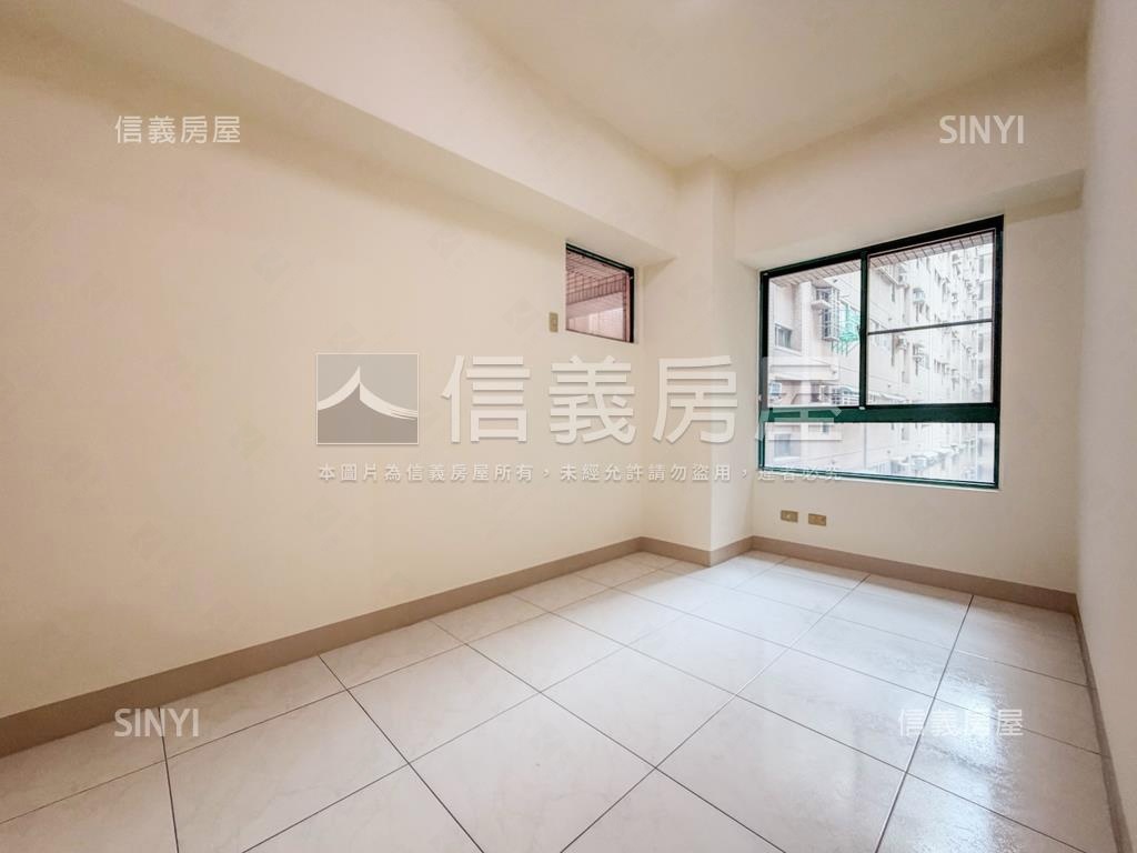 左營高鐵商圈成家三房房屋室內格局與周邊環境