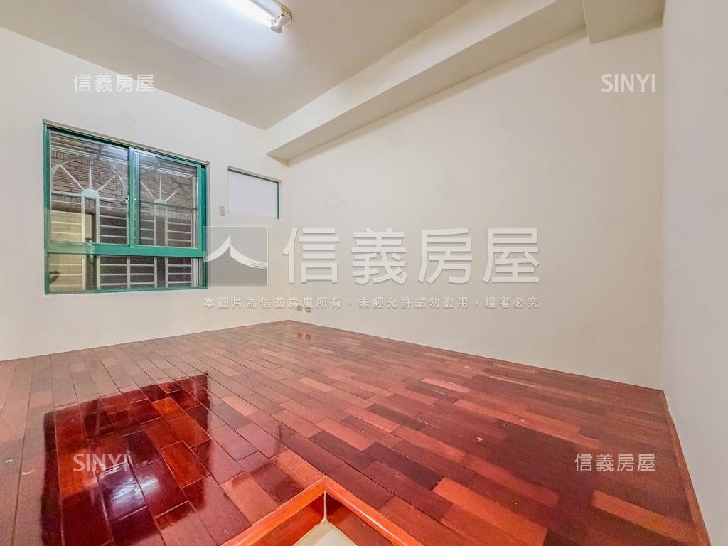 左營高鐵商圈成家三房房屋室內格局與周邊環境