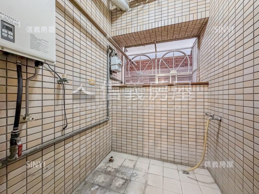 左營高鐵商圈成家三房房屋室內格局與周邊環境