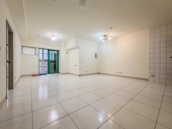 左營高鐵商圈成家三房