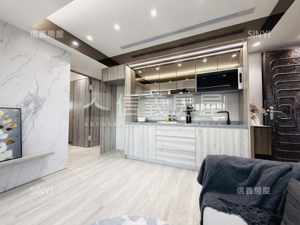 合砌雲開精裝５樓房屋室內格局與周邊環境