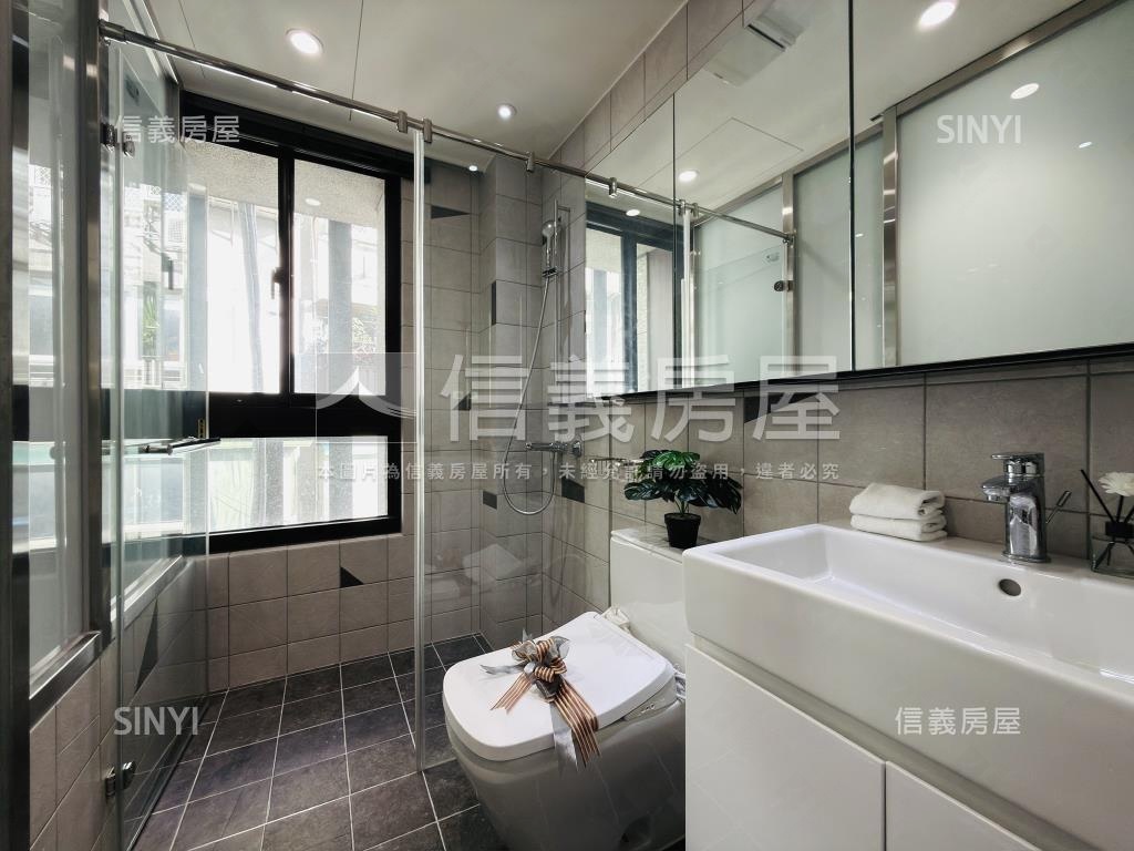 合砌雲開精裝５樓房屋室內格局與周邊環境