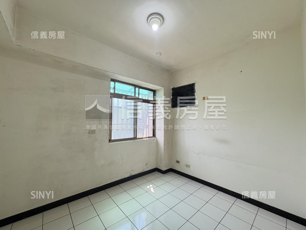 【城都花園廣場】電梯兩房房屋室內格局與周邊環境