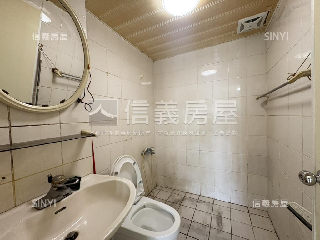 【城都花園廣場】電梯兩房房屋室內格局與周邊環境