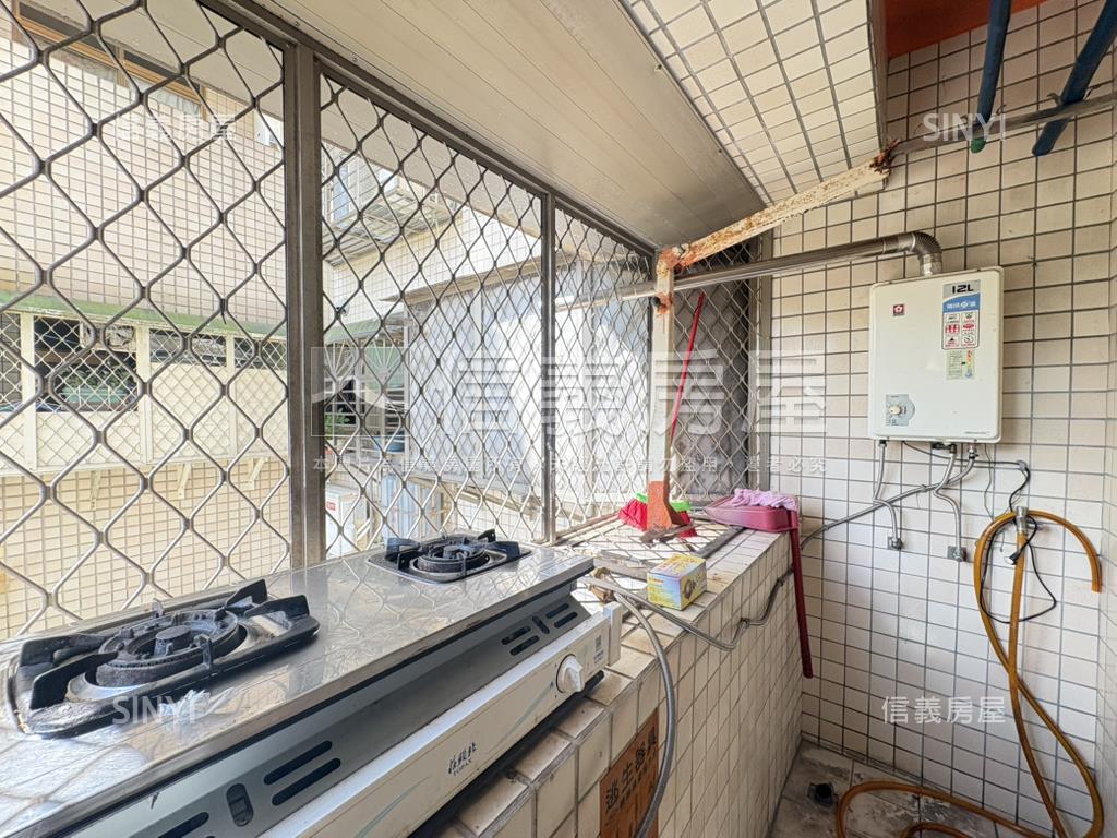 【城都花園廣場】電梯兩房房屋室內格局與周邊環境