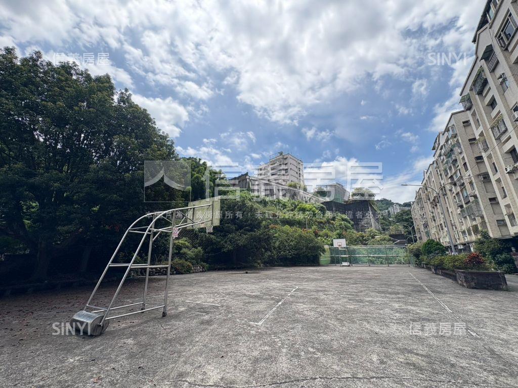 【城都花園廣場】電梯兩房房屋室內格局與周邊環境