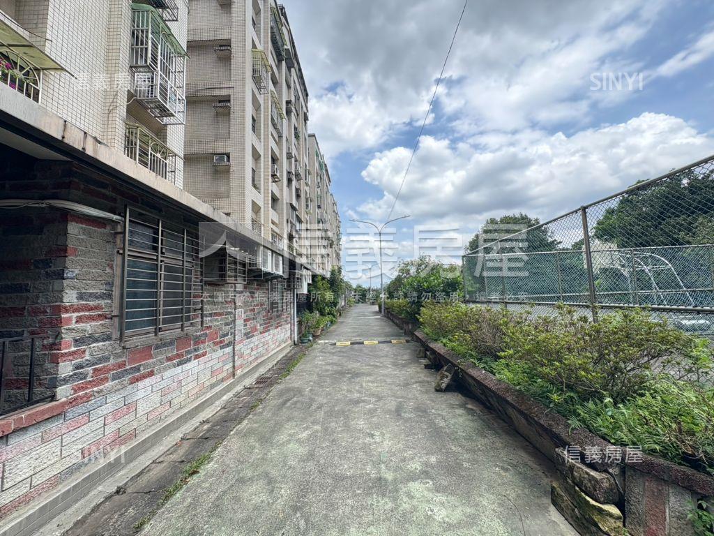 【城都花園廣場】電梯兩房房屋室內格局與周邊環境