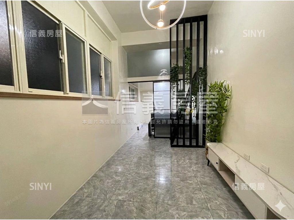 近台北橋挑高邊間一樓房屋室內格局與周邊環境