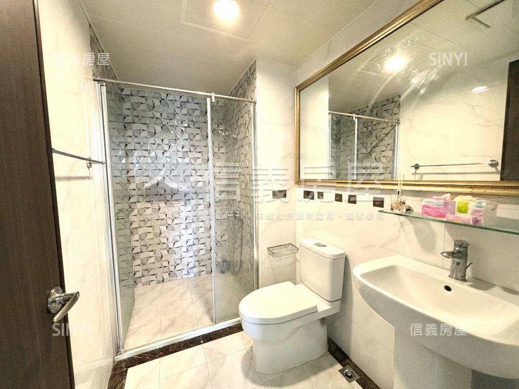 近捷運四房平車房屋室內格局與周邊環境