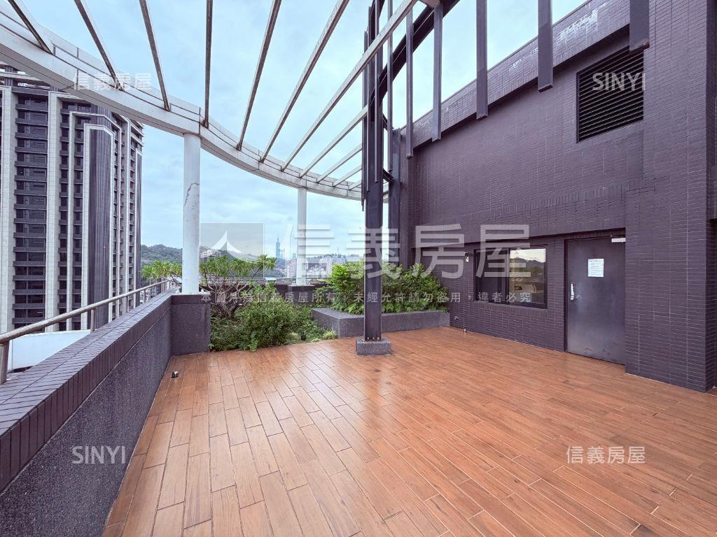 一卡皮箱即可入住精美小宅房屋室內格局與周邊環境