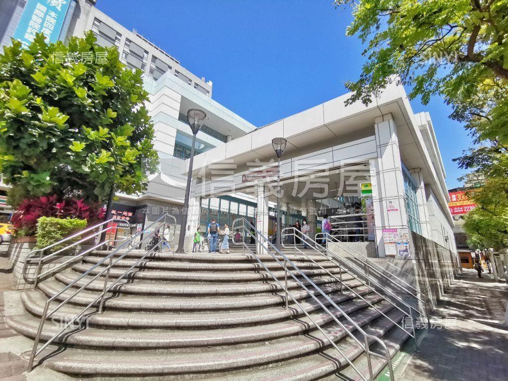 一卡皮箱即可入住精美小宅房屋室內格局與周邊環境