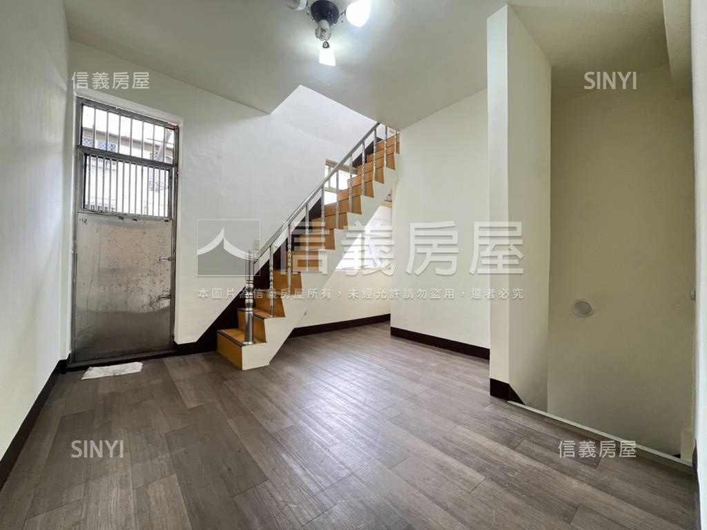 太順街臨路美透天房屋室內格局與周邊環境