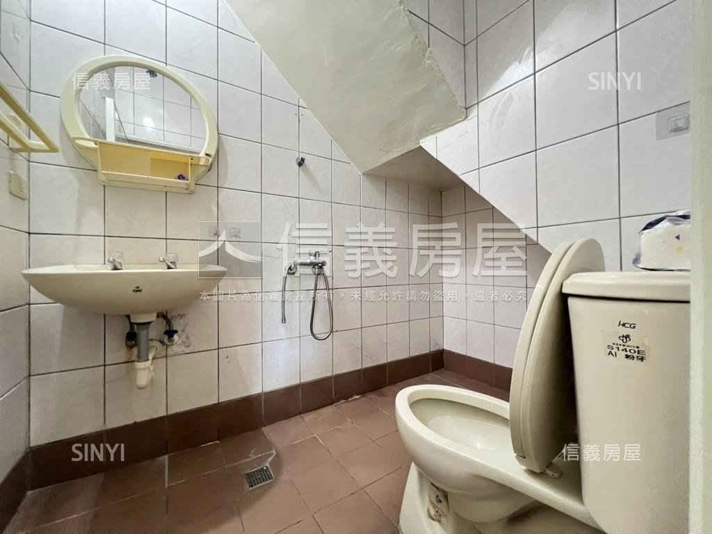 太順街臨路美透天房屋室內格局與周邊環境