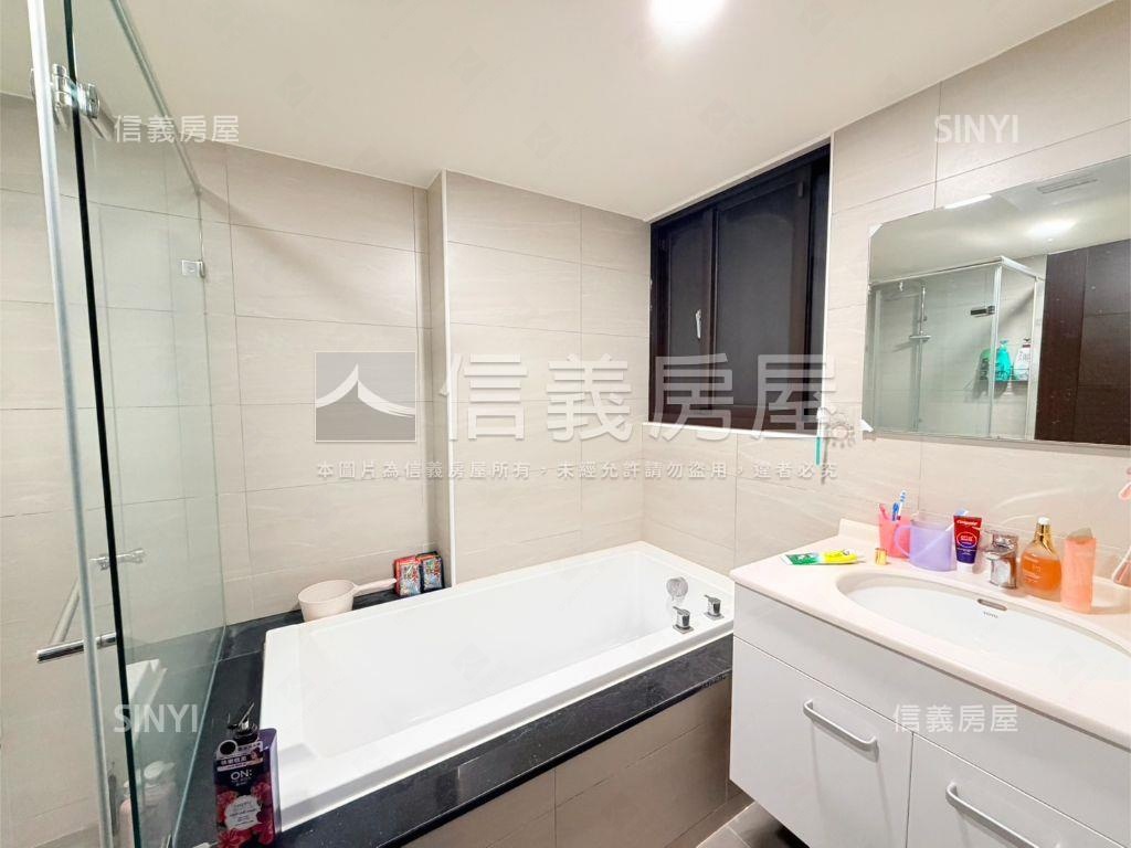 四套房精裝電梯透天房屋室內格局與周邊環境