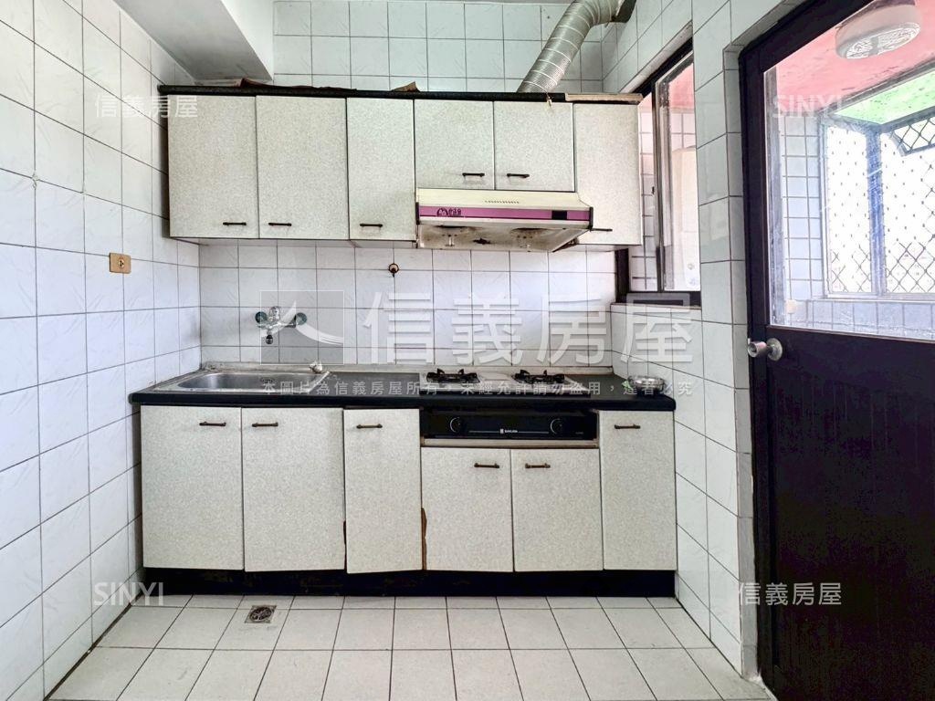 潭子低總價三房房屋室內格局與周邊環境