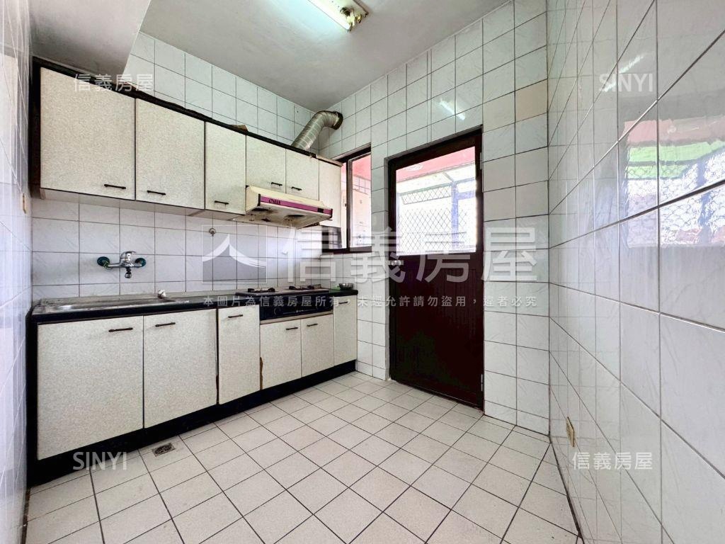 潭子低總價三房房屋室內格局與周邊環境