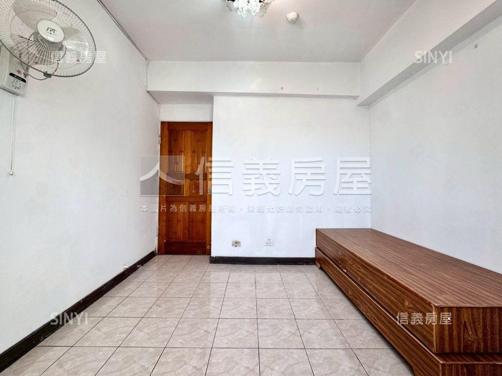 潭子低總價三房房屋室內格局與周邊環境