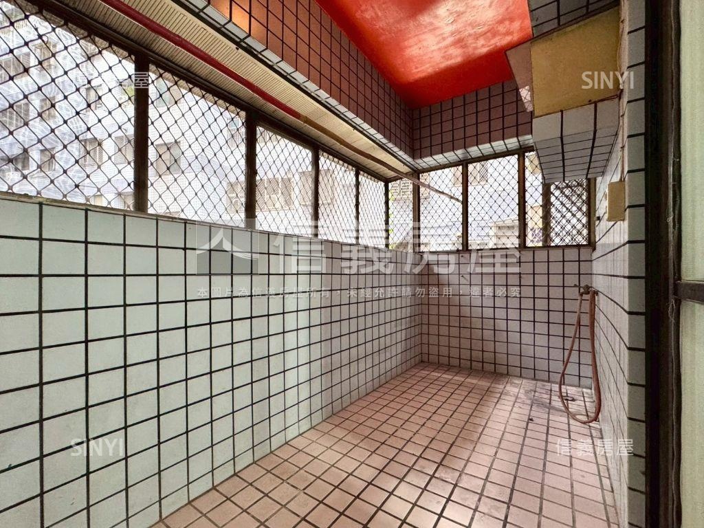 潭子低總價三房房屋室內格局與周邊環境