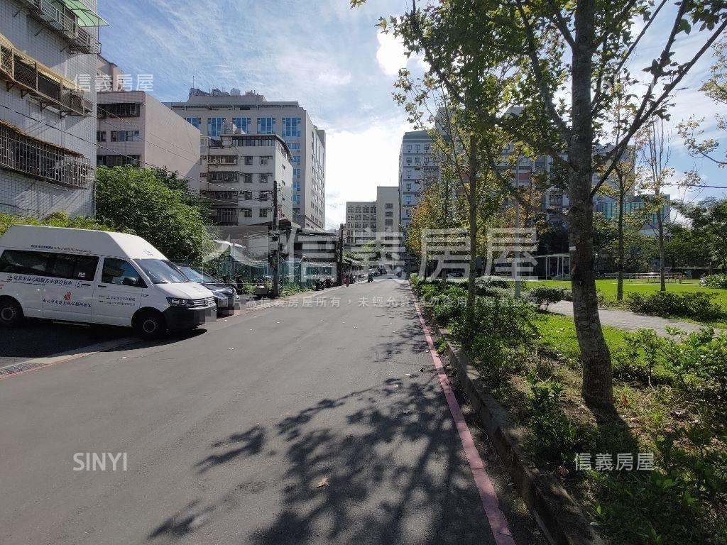 北醫面公園住辦大空間房屋室內格局與周邊環境