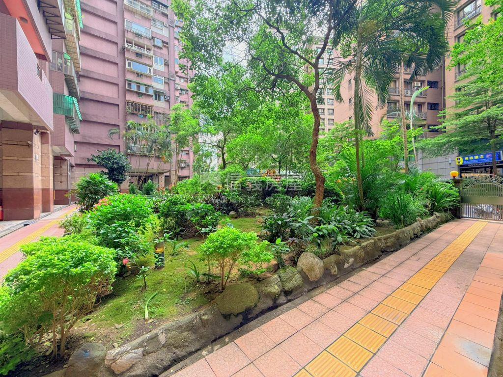 ⭐生活大國⭐大空間面河景房屋室內格局與周邊環境