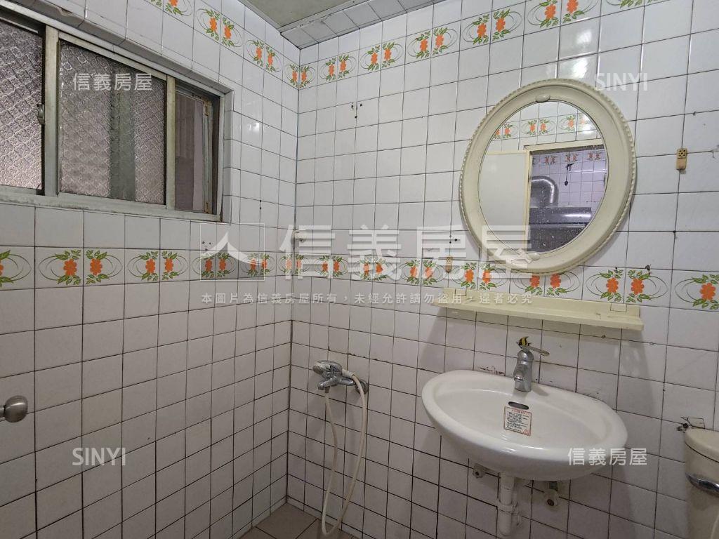 售．澄清正路魔術空間美寓房屋室內格局與周邊環境