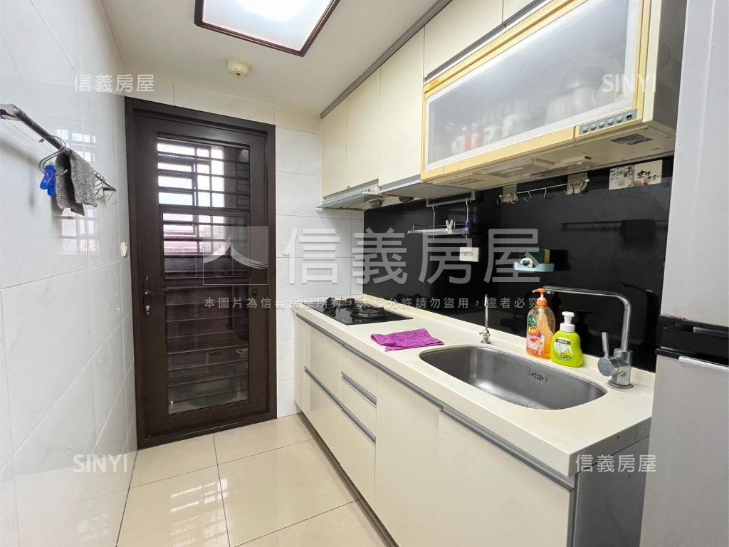 稀有！涵美賞明亮三房車位房屋室內格局與周邊環境